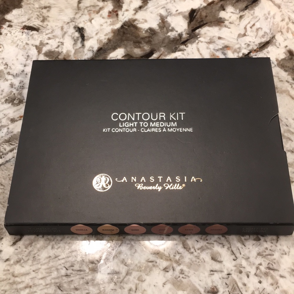 Anastasia Beverly Hills Contour Kit